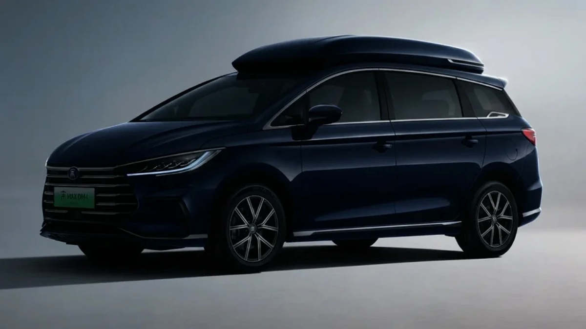 BYD M6 PHEV