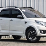Daihatsu Terios Bekas, Low SUV Gagah dengan 7 Penumpang