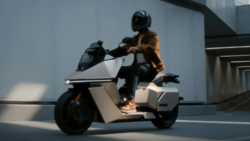 Spesifikasi Motor Listrik Omoway OMO-X dengan Fitur Premium