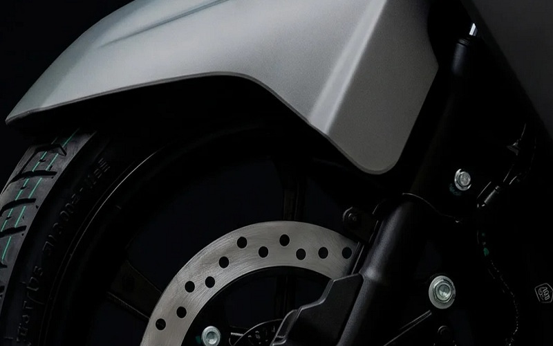 Suzuki Burgman 15 Meluncur, Motor Pendatang Baru yang Mengguncang Segmen Maxi Scooter 150 cc