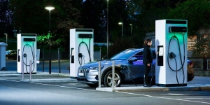 Fast Charging EV, Teknologi Pengisian Cepat pada Kendaraan Listrik