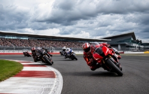 MotoGP Inggris 2026, Crutchlow Kembali Gantikan Zarco