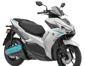 Motor Listrik Yamaha Aerox-E Resmi Mengaspal dengan Baterai Ganda