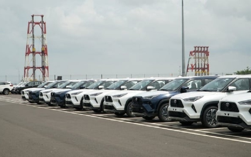 Penjualan Mobil Menguat 15,9%, Dipicu Efek Low-Base